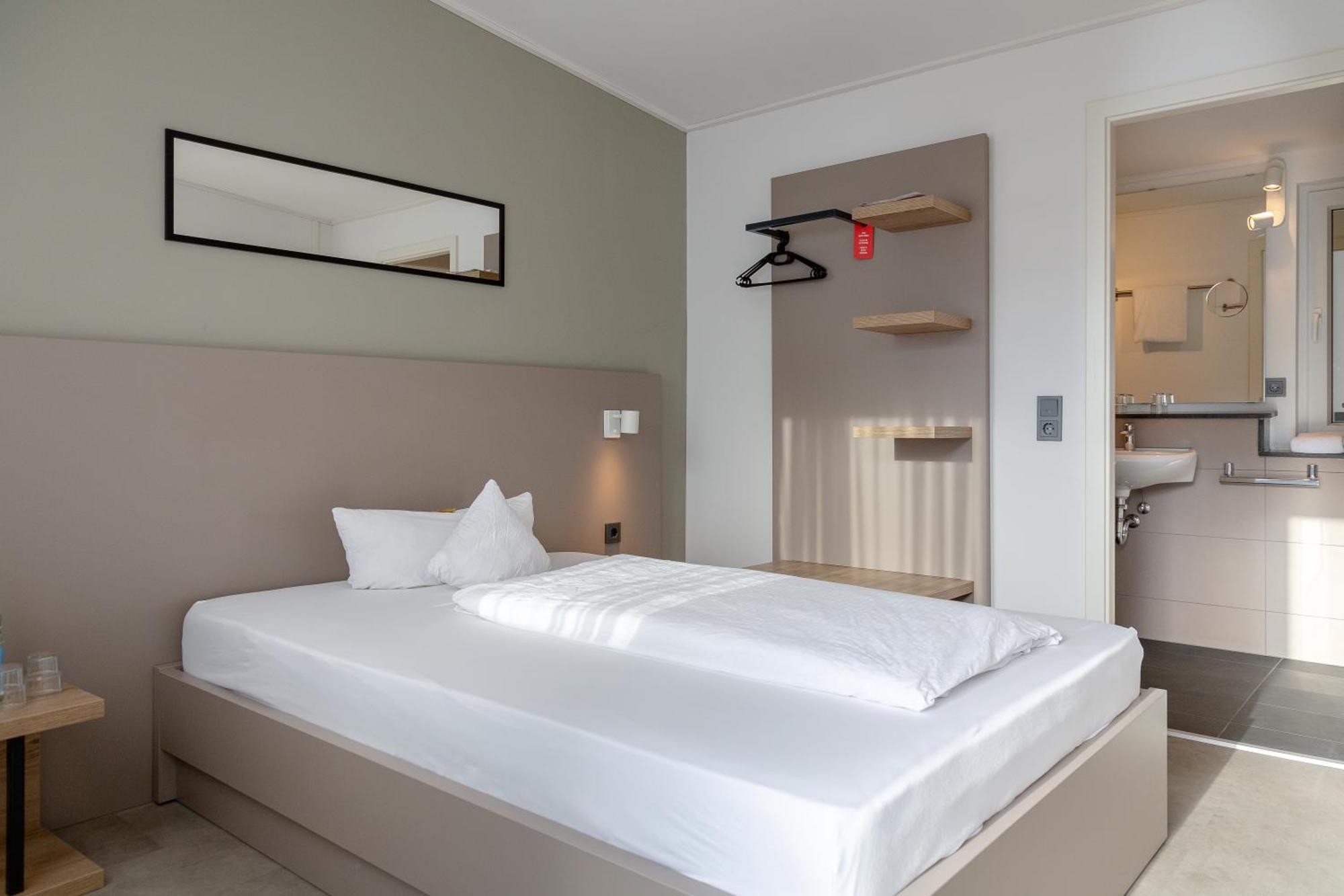 Hotel Lueneburg Sued 3*